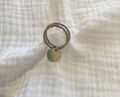 bague-bijoux-elastique-medaille-june-tendance-perla