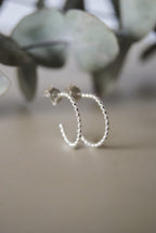 bijoux-bloucle-creole-june-belle-argent