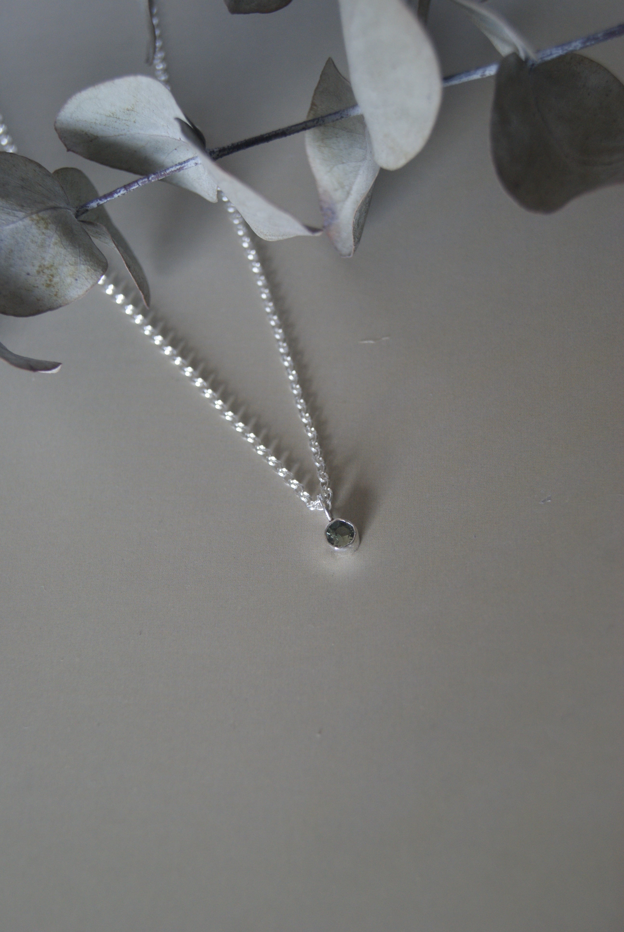 Collier pierre de naissance